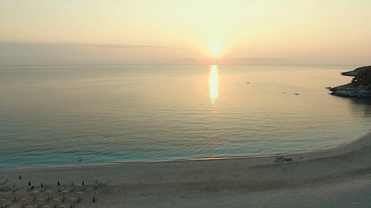 Papa Nero Beach House Agios Ioannis  Екстер'єр фото