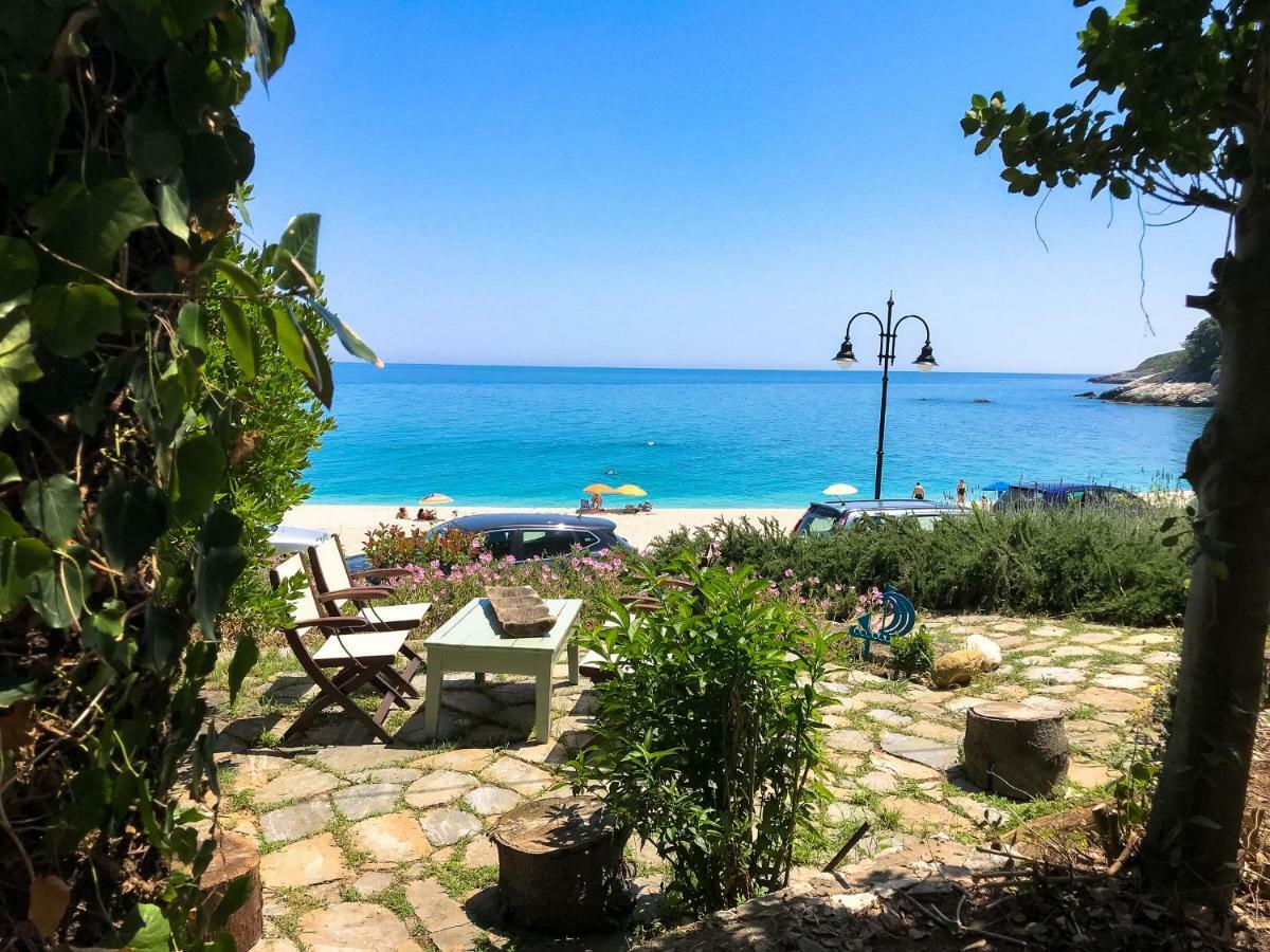 Papa Nero Beach House Agios Ioannis  Екстер'єр фото