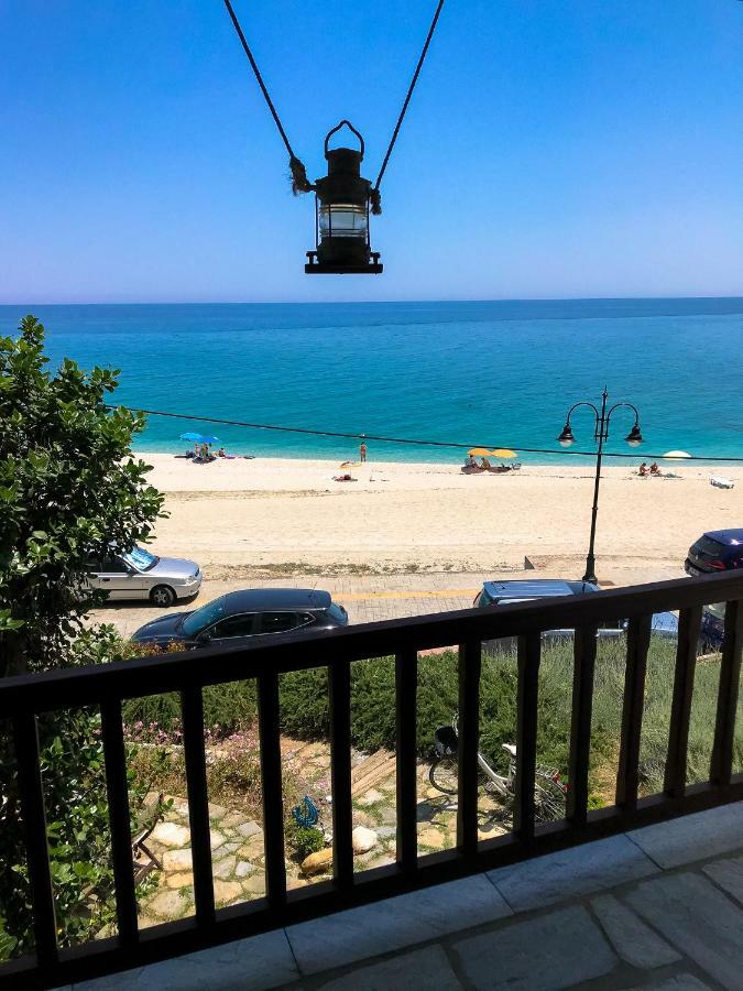 Papa Nero Beach House Agios Ioannis  Екстер'єр фото